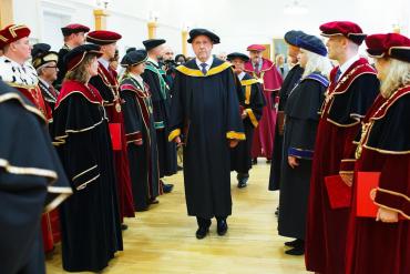 Udelenie čestného titulu doctor honoris causa