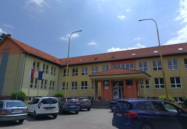 Dr.Zuzana Kráľová prednášala o Keni na ZŠ Strážske pri Michalovciach.