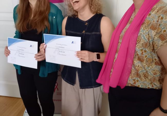 Školenie dobrovoľníkov v  „Projekte vzdelávania študentov na podporu šírenia informácií o význame a dôležitosti prevencie a OnkoKontroly“